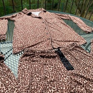 Cute Leopard Print PJ’s ✨